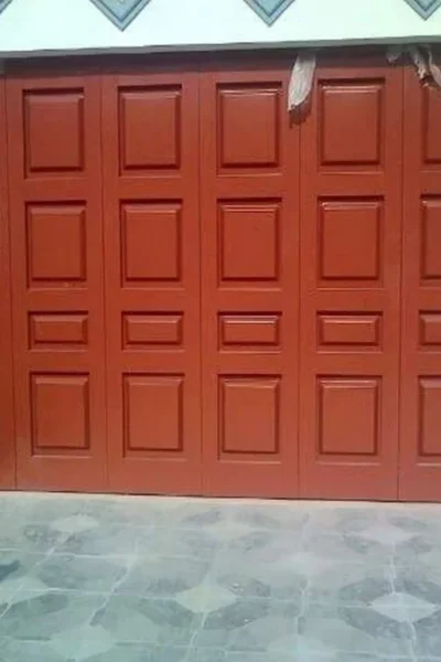 Sectional Door (1) Sectional Door (1)