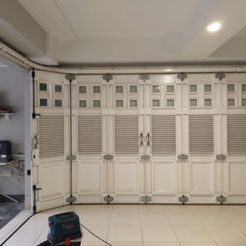 pintu garasi otomatis (7) pintu garasi otomatis (7)
